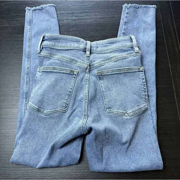 We The Free Free People Raw Hem Straight Cut Jeans Size 26, 25” Inseam - Picture 2 of 8